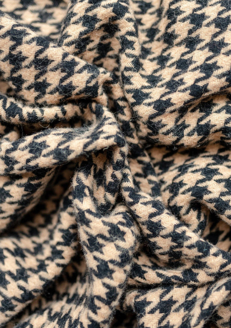 Lambswool Blanket in Camel Houndstooth