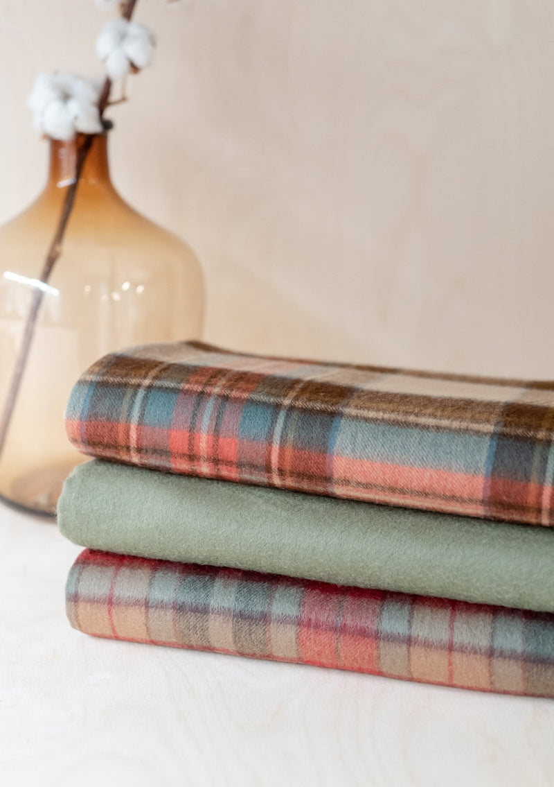 Lambswool Blanket in Stewart Dress Antique Tartan